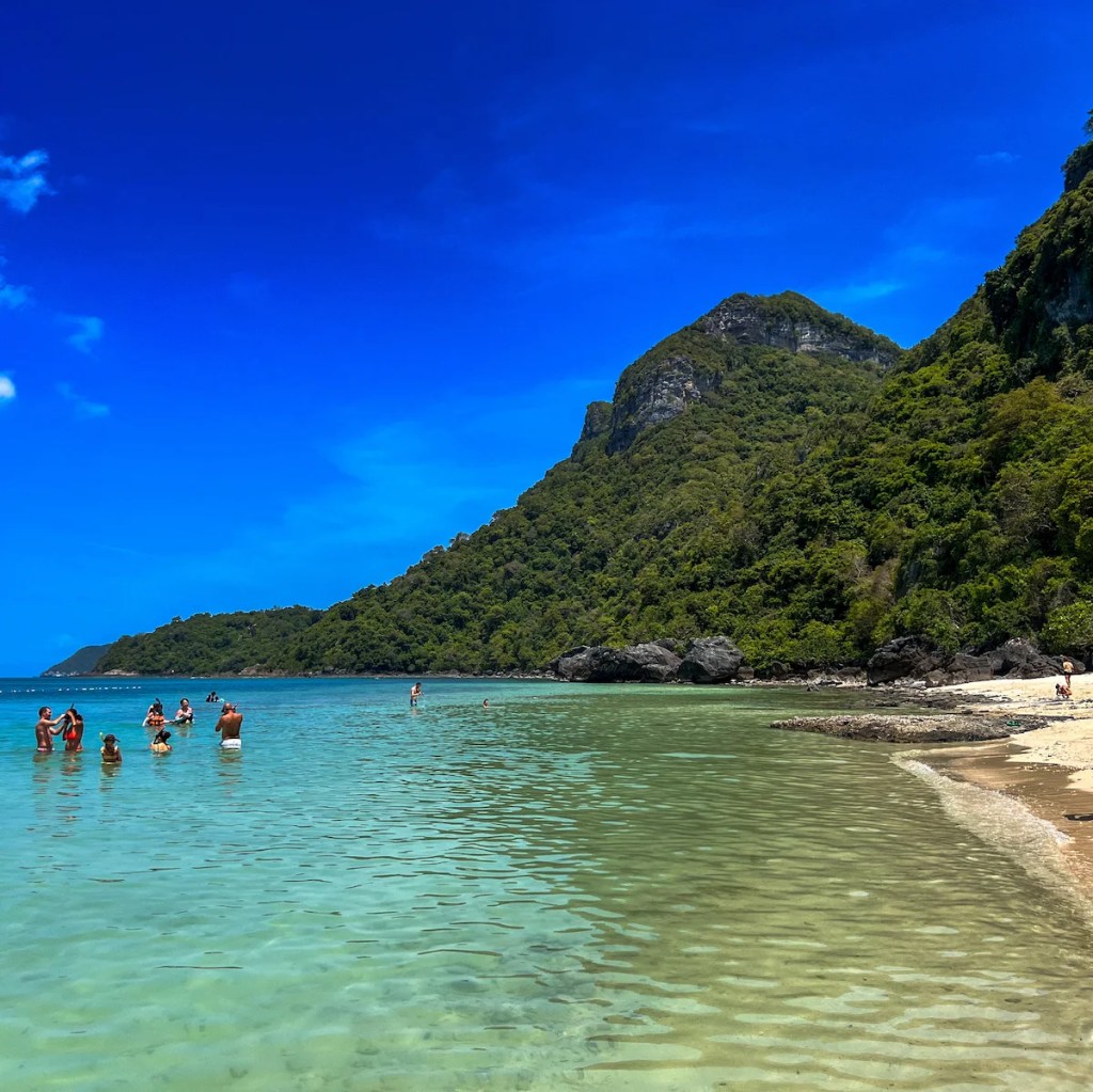 Spiaggia all'Ang Thong Park