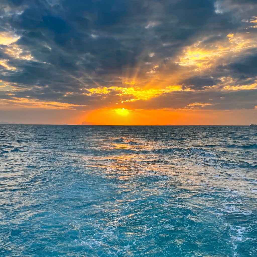 Tramonto tornando a Koh Samui dalla Red Baron